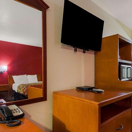 Econo Lodge Goldsboro Hwy 70 Exterior foto